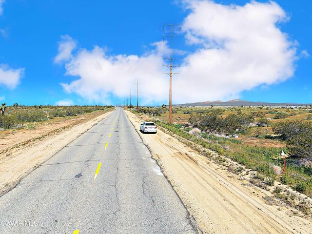 Cor 110th Ste Pav, Sun Village, CA 93543