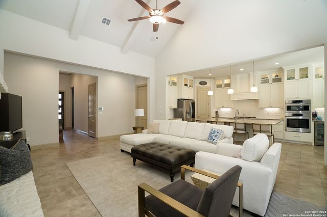 17618 HILLSEDGE, San Antonio, TX 78257