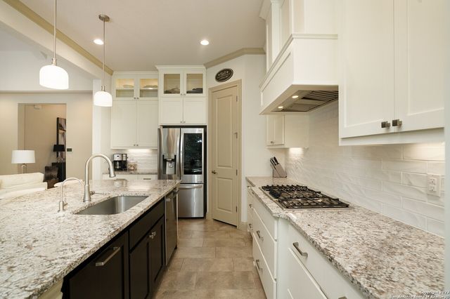 17618 HILLSEDGE, San Antonio, TX 78257