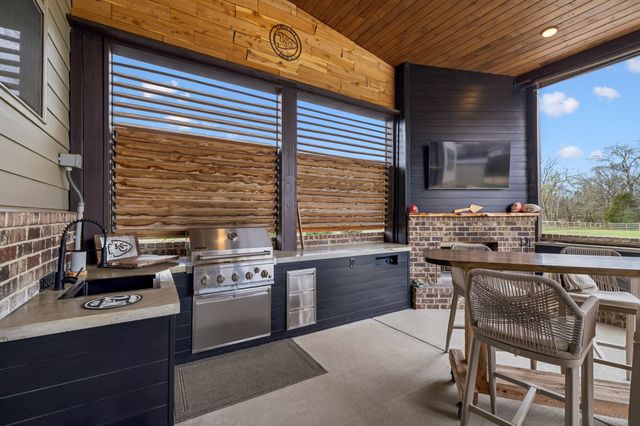 12745 N Milton Rd, Milton, TN 37118