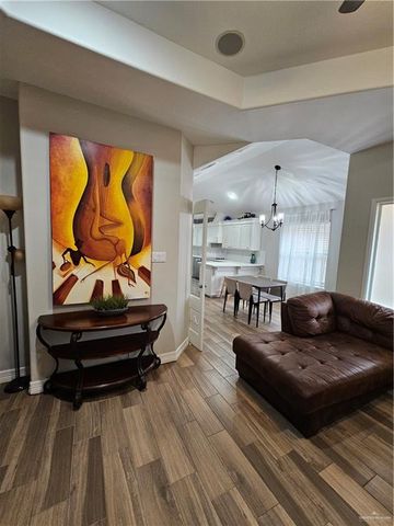 7105 N 4th Street, Mcallen, TX 78504