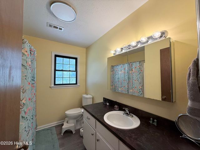 203 Fox Drive, Dudley, NC 28333