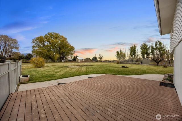 5103 Road 1.9 NE, Moses Lake, WA 98837