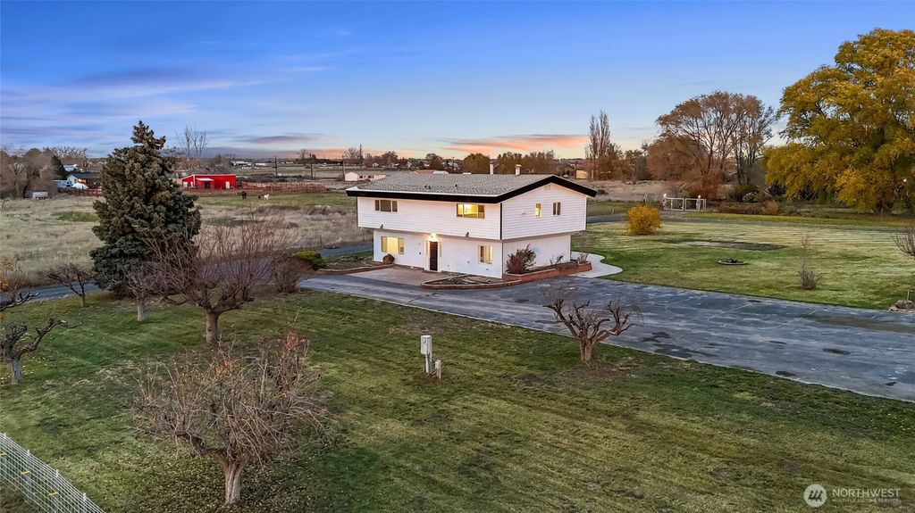 5103 Road 1.9 NE, Moses Lake, WA 98837