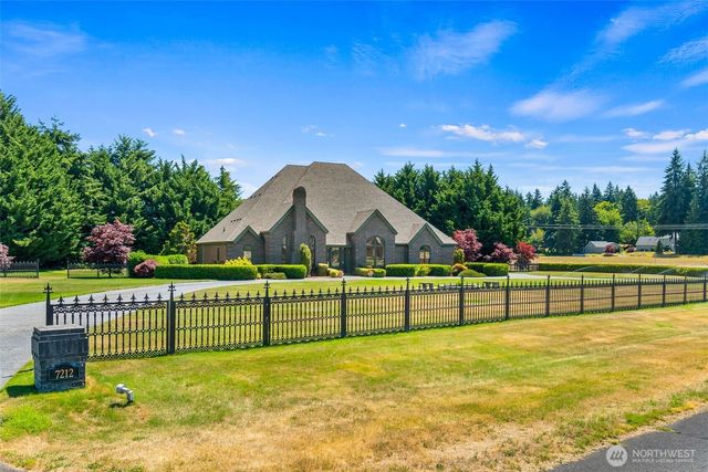 7212 Canterwood Drive SE, Olympia, WA 98513