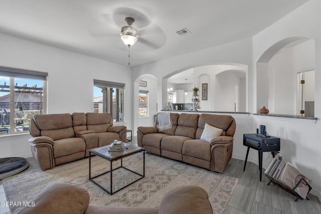 563 Lanner Street, El Paso, TX 79928