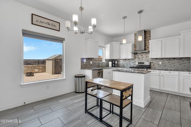 563 Lanner Street, El Paso, TX 79928