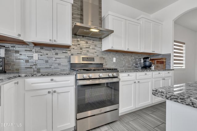 563 Lanner Street, El Paso, TX 79928