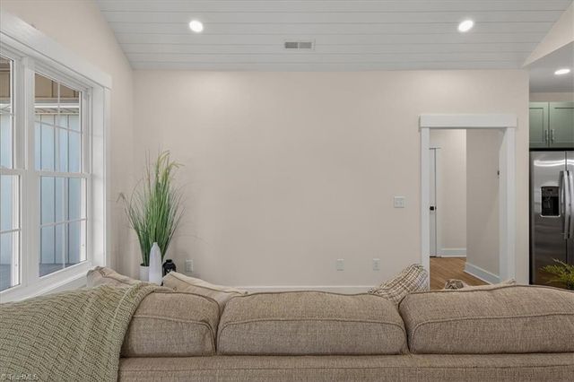 587 Memorial Park Drive, Sparta, NC 28675