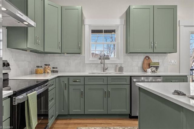 587 Memorial Park Drive, Sparta, NC 28675