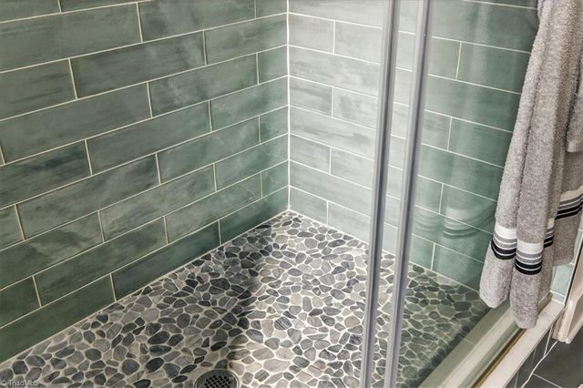 587 Memorial Park Drive, Sparta, NC 28675