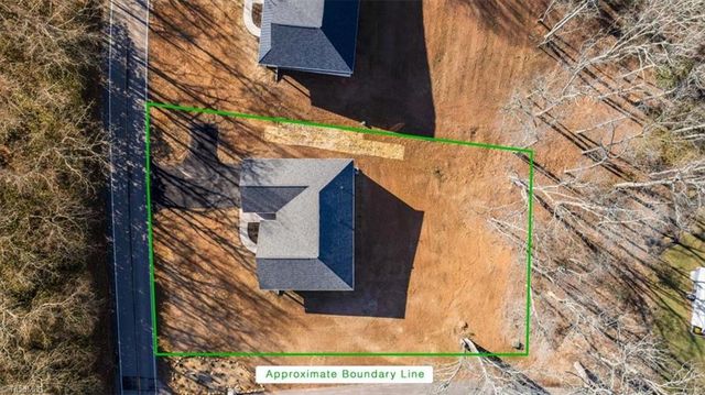 587 Memorial Park Drive, Sparta, NC 28675