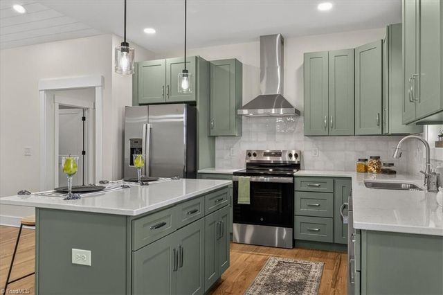 587 Memorial Park Drive, Sparta, NC 28675