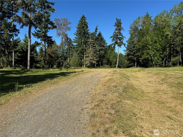 7410 Grayhawk Lane NE, Olympia, WA 98516