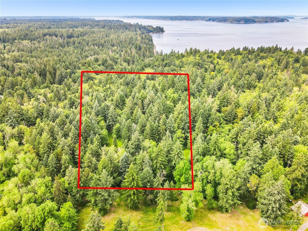 7410 Grayhawk Lane NE, Olympia, WA 98516