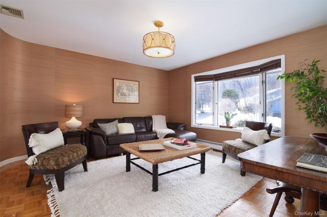 4 Ilinka Lane, Irvington, NY 10533