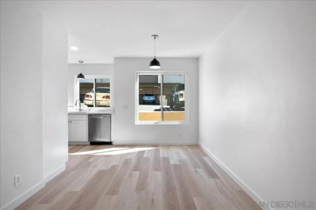 955 Postal Way 29, Vista, CA 92083