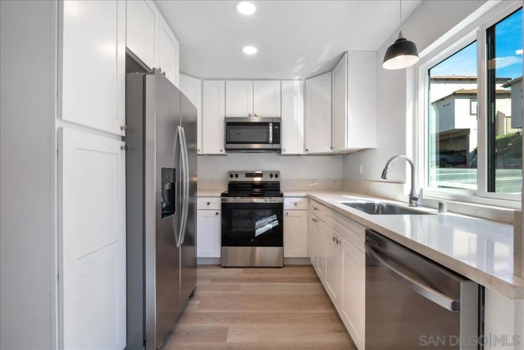 955 Postal Way 29, Vista, CA 92083