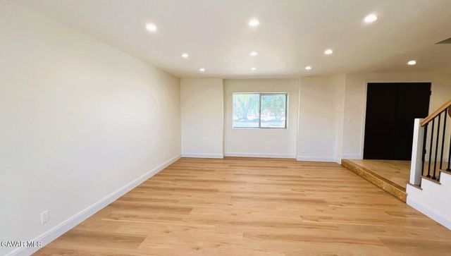 5020 W Avenue K10, Quartz Hill, CA 93536