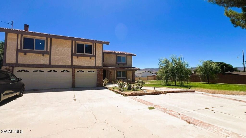 5020 W Avenue K10, Quartz Hill, CA 93536