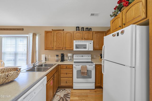 531 Tanasi Trail, Pigeon Forge, TN 37863