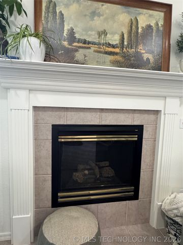 119 N Salt Creek Drive, Mannford, OK 74044