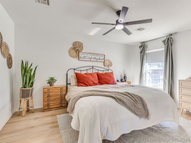 119 N Salt Creek Drive, Mannford, OK 74044