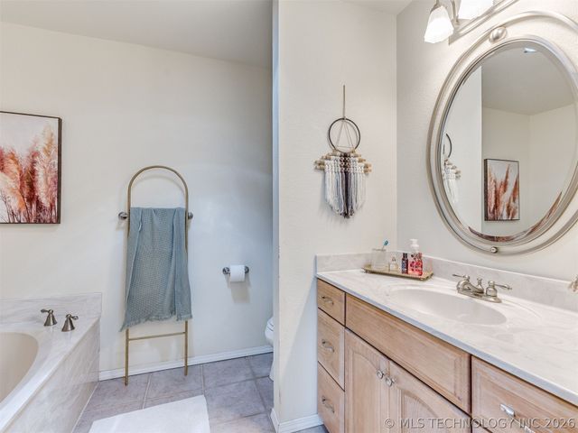 119 N Salt Creek Drive, Mannford, OK 74044