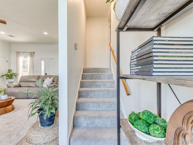 119 N Salt Creek Drive, Mannford, OK 74044