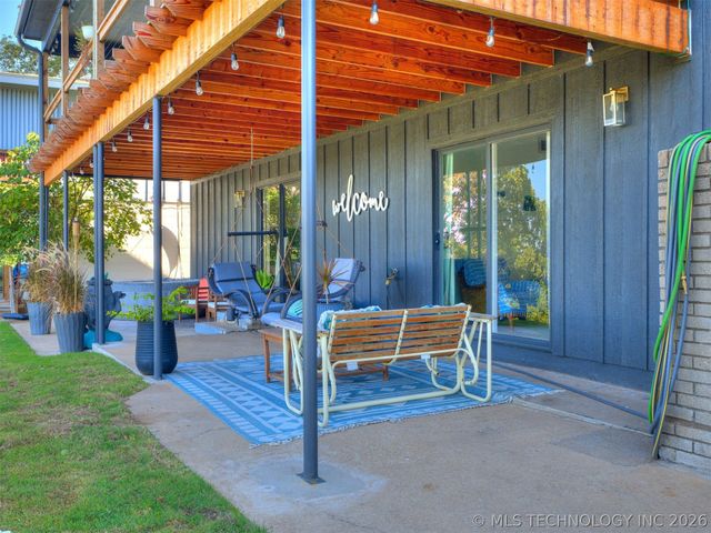 119 N Salt Creek Drive, Mannford, OK 74044