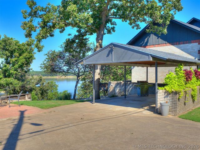 119 N Salt Creek Drive, Mannford, OK 74044