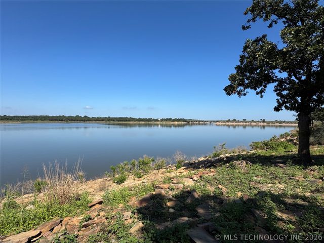 119 N Salt Creek Drive, Mannford, OK 74044