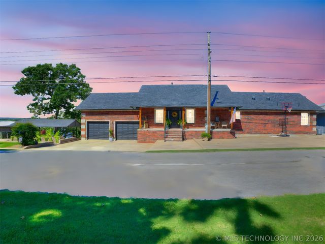 119 N Salt Creek Drive, Mannford, OK 74044