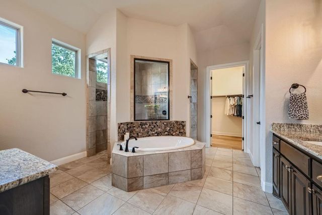 100 Dakota DR, Georgetown, TX 78633