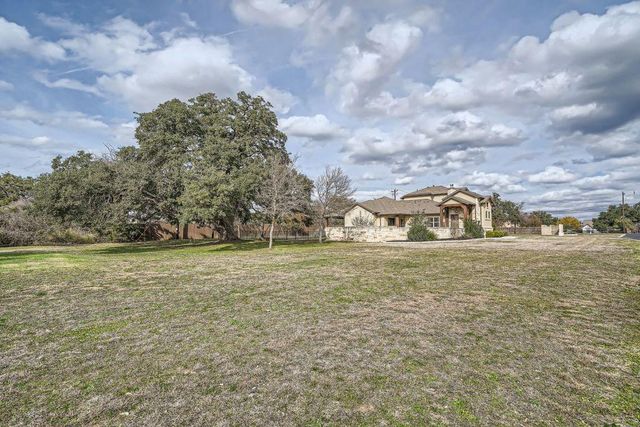 100 Dakota DR, Georgetown, TX 78633