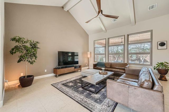 100 Dakota DR, Georgetown, TX 78633