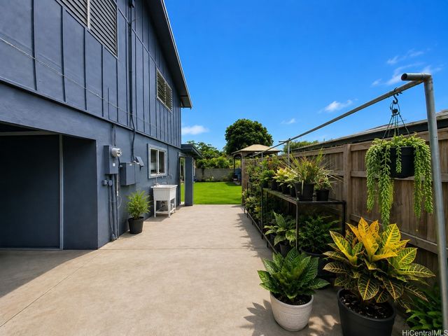 47-673 Hui Alala Street, Kaneohe, HI 96744