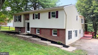 297 W BETHESDA CHURCH RD, Holtwood, PA 17532