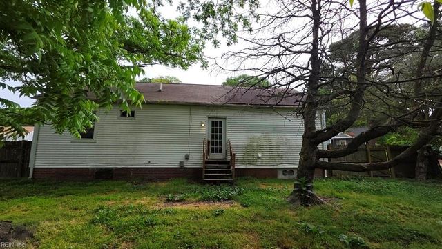 65 Cavalier RD, Hampton, VA 23669