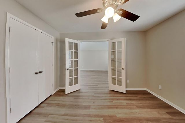 2114 Blossom Creek Drive, Houston, TX 77339