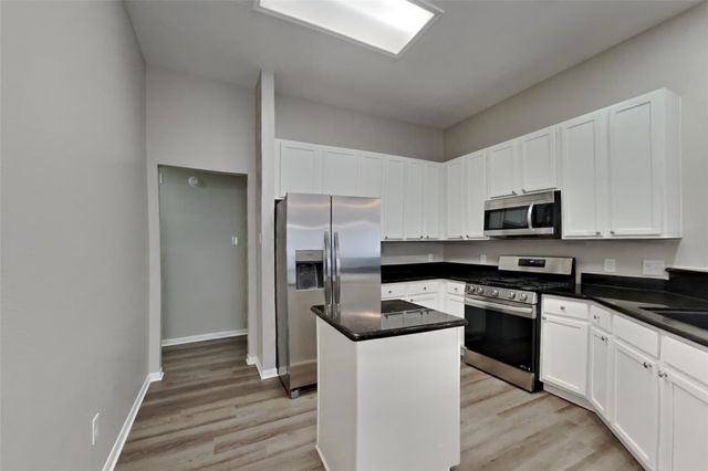 2114 Blossom Creek Drive, Houston, TX 77339