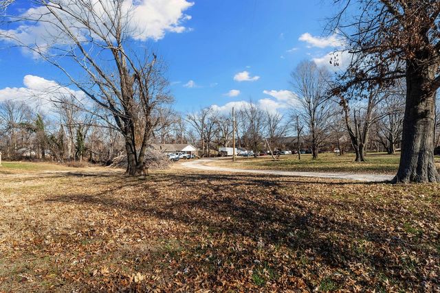 804 NE J Street, Bentonville, AR 72712