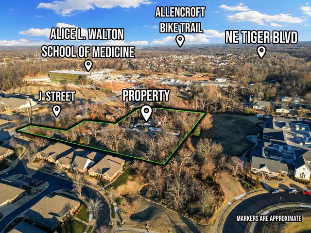 804 NE J Street, Bentonville, AR 72712