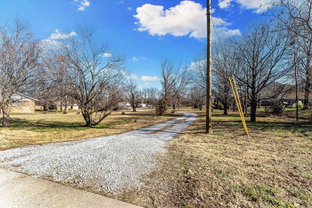 804 NE J Street, Bentonville, AR 72712