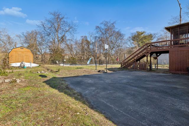 7424 George Gaines Rd, Nashville, TN 37221