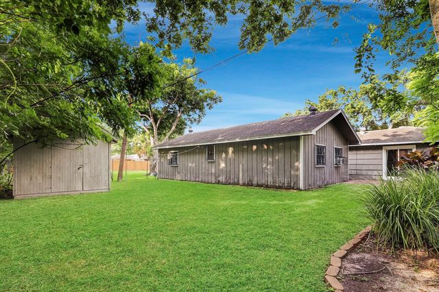 9402 Bevlyn Drive, Houston, TX 77025
