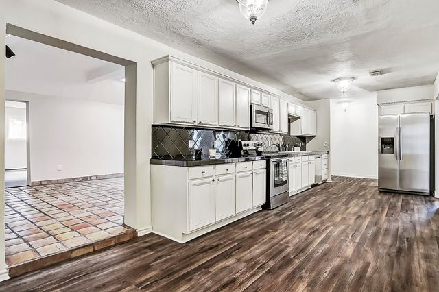 9402 Bevlyn Drive, Houston, TX 77025