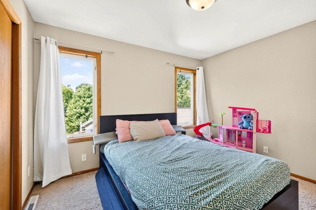 10 Rylant Circle, Madison, WI 53719