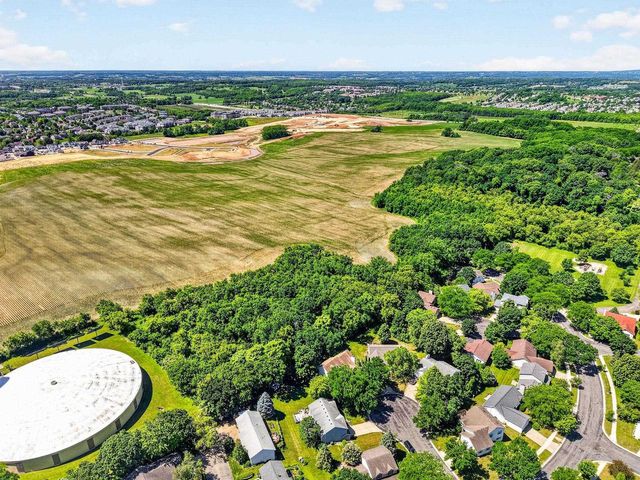 10 Rylant Circle, Madison, WI 53719