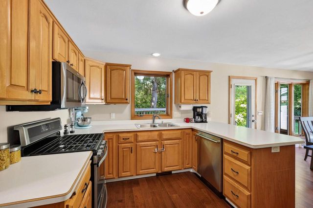 10 Rylant Circle, Madison, WI 53719